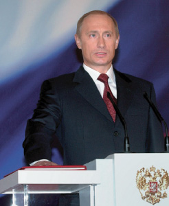 第2期目の就任宣言をするプーチン大統領（共同）