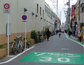 「ゾーン30」の入口（千葉県船橋市）