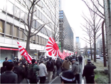 右派系市民グループのデモ（2月、大阪）