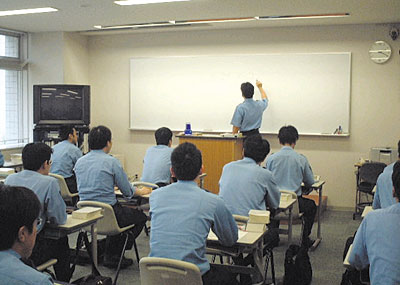 通訳体制整備のため実施している語学の研修会