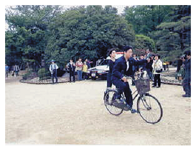 ひったくり被害の防止訓練（愛媛）