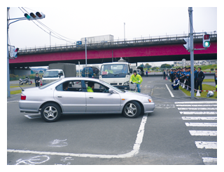 写真　中・高校生に対する自転車安全利用に関する教育モデル事業