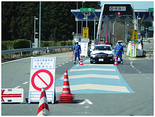 東北自動車道矢坂ICでの流入規制