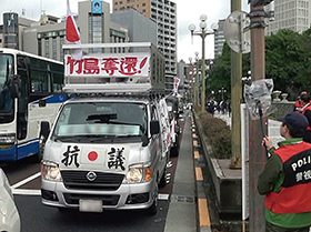 右翼の街頭宣伝活動(5月、東京)