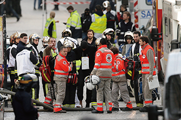 フランス・パリにおける同時多発テロ事件（EPA＝時事）