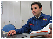 中部管区警察局愛知県情報通信部情報技術解析課解析調整専門官 鶴田 勉(つるた つとむ) 技官