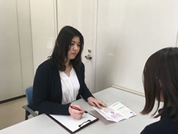 佐賀県警察本部警務部広報県民課犯罪被害者支援室 藤 仁美