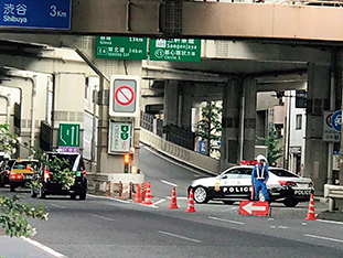 入口閉鎖の試行状況（令和元年7月、首都高速道路三軒茶屋入口）