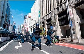 銃器対策部隊の訓練